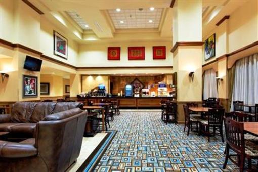 фото отеля Holiday Inn Express Austin Airport