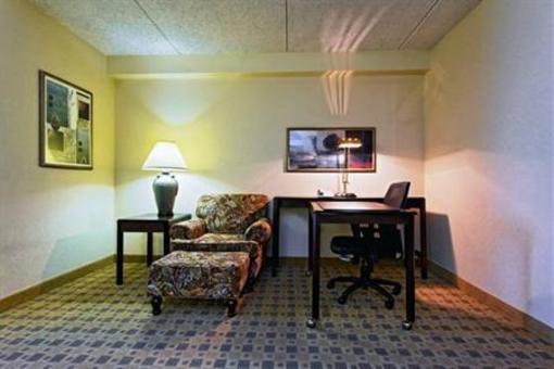 фото отеля Holiday Inn Express Austin Airport