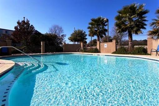 фото отеля Holiday Inn Express Austin Airport