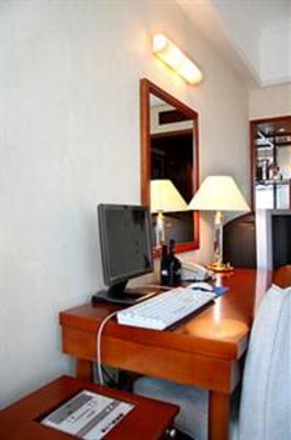 фото отеля Mandarin Prosperous Hotel
