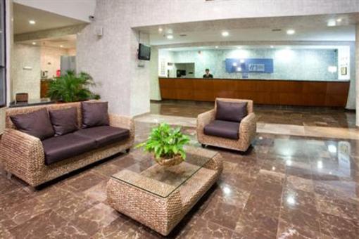 фото отеля Holiday Inn Express San Luis Potosi