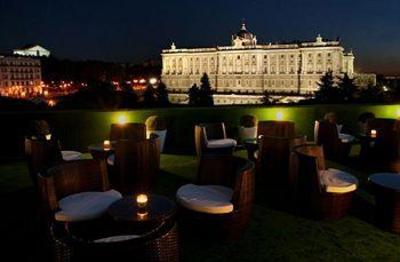 фото отеля Aparto Suite Jardines de Sabatini