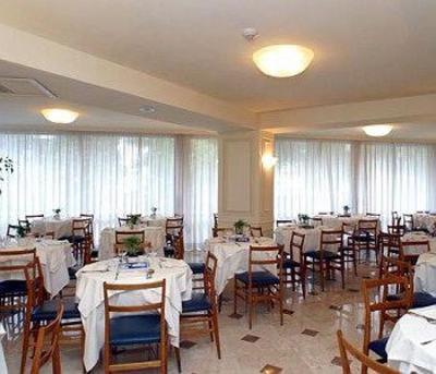 фото отеля Tirrenia Hotel Sorrento