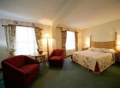фото отеля Dunadry Hotel & Country Club