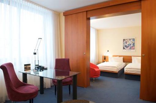 фото отеля Radisson Blu Furst Leopold Hotel