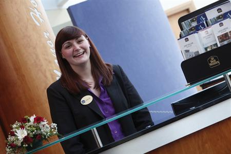 фото отеля BEST WESTERN Kings Manor Hotel