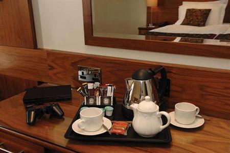 фото отеля BEST WESTERN Kings Manor Hotel