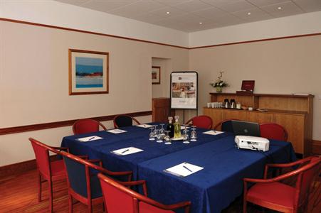 фото отеля BEST WESTERN Kings Manor Hotel