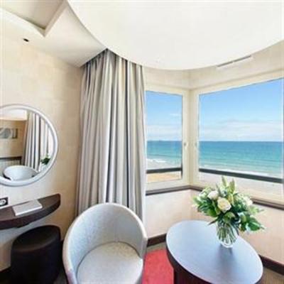фото отеля Le Grand Hotel des Thermes Thermes Marins de St-Malo
