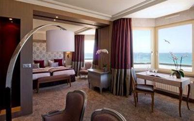 фото отеля Le Grand Hotel des Thermes Thermes Marins de St-Malo