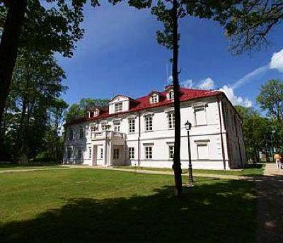 фото отеля Bistrampolis Manor