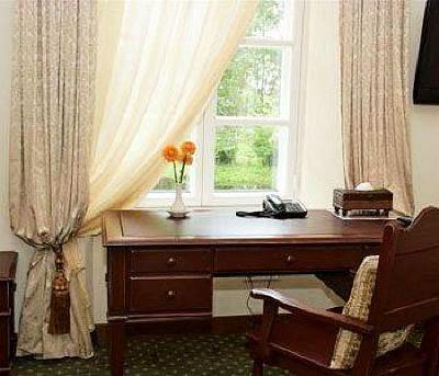 фото отеля Bistrampolis Manor