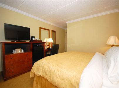фото отеля BEST WESTERN PLUS Franklin Square inn