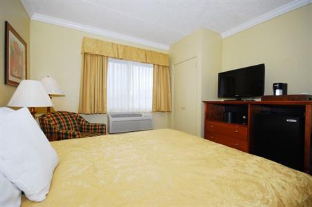 фото отеля BEST WESTERN PLUS Franklin Square inn