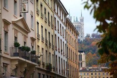 фото отеля Hotel Des Artistes Lyon