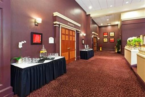 фото отеля Crowne Plaza Greenville