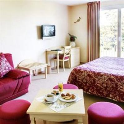 фото отеля Best Western Hotel Du Golf Albon