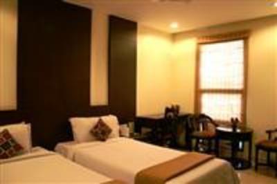 фото отеля Grand Peepal Hotel New Delhi
