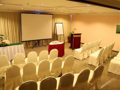 фото отеля Hotel Shangri-La Kota Kinabalu