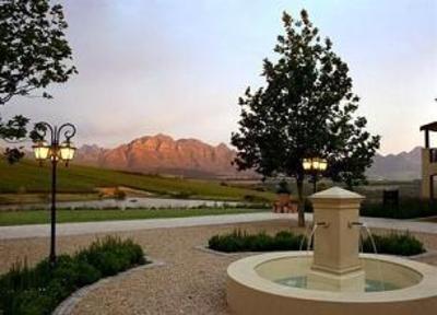 фото отеля Asara Wine Estate & Hotel