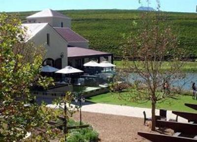 фото отеля Asara Wine Estate & Hotel