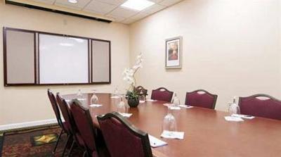 фото отеля Hilton Garden Inn Newburgh