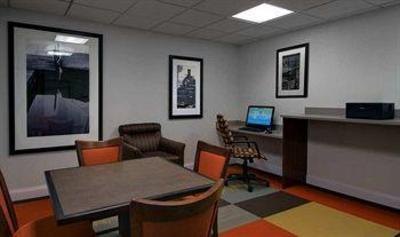 фото отеля Hampton Inn Ft. Wayne Southwest