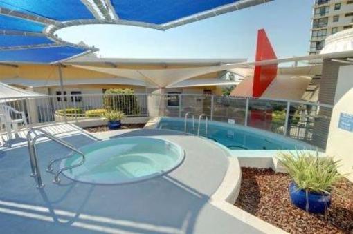 фото отеля Beach Club Resort Apartments Mooloolaba
