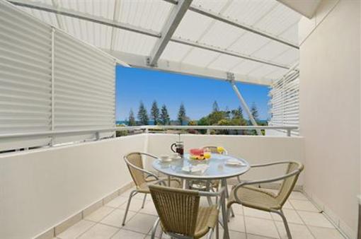 фото отеля Beach Club Resort Apartments Mooloolaba