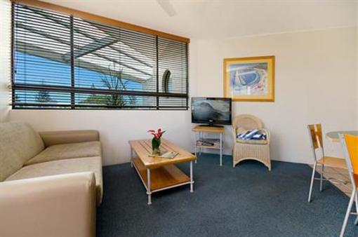 фото отеля Beach Club Resort Apartments Mooloolaba