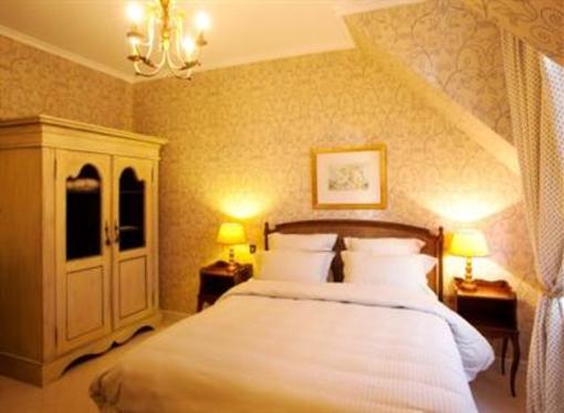 фото отеля Le Manoir De Gressy Hotel