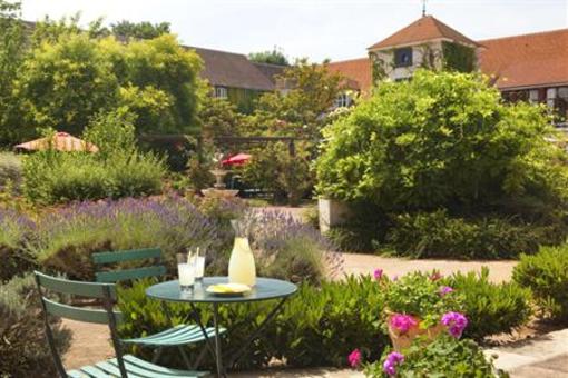 фото отеля Le Manoir De Gressy Hotel