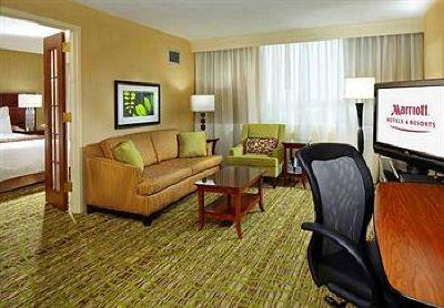 фото отеля SpringHill Suites Des Moines West