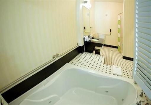 фото отеля Fairfield Inn & Suites Birmingham Pelham/I-65