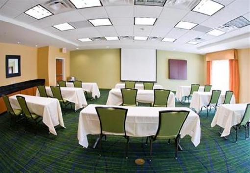 фото отеля Fairfield Inn & Suites Birmingham Pelham/I-65