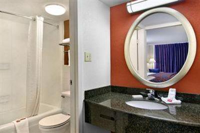 фото отеля Courtyard by Marriott Richmond Airport