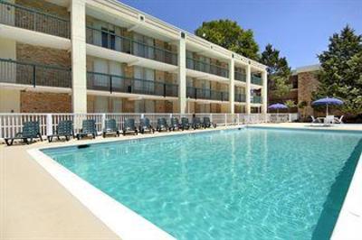 фото отеля Courtyard by Marriott Richmond Airport