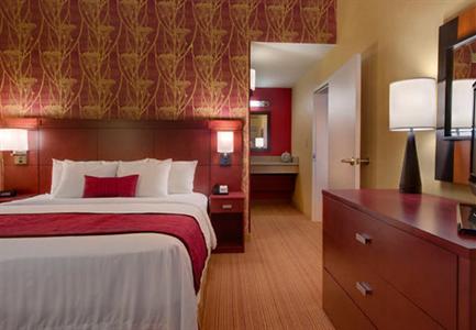 фото отеля Courtyard by Marriott Richmond Airport