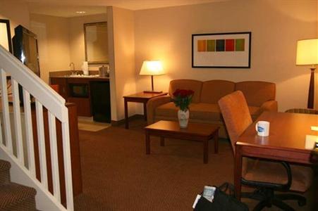 фото отеля Hampton Inn & Suites Denver Downtown