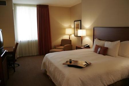 фото отеля Hampton Inn & Suites Denver Downtown