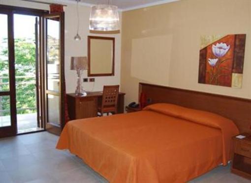фото отеля Hotel Poma