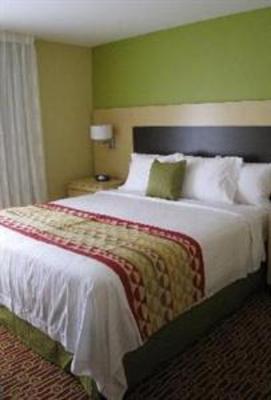 фото отеля TownePlace Suites Fayetteville Cross Creek