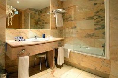 фото отеля Hotel Parquesur