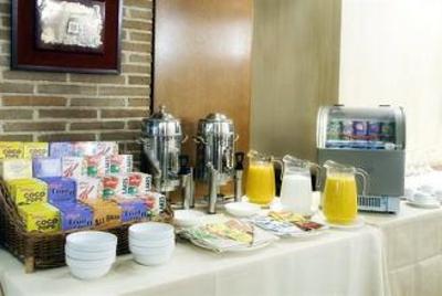 фото отеля Hotel Parquesur