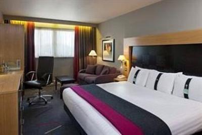 фото отеля Holiday Inn Aberdeen West