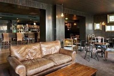 фото отеля Holiday Inn Aberdeen West