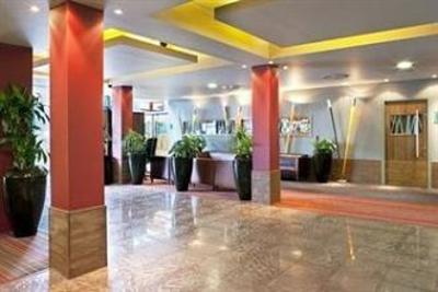 фото отеля Holiday Inn Aberdeen West