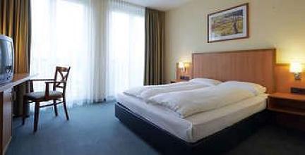 фото отеля Intercityhotel Bremen