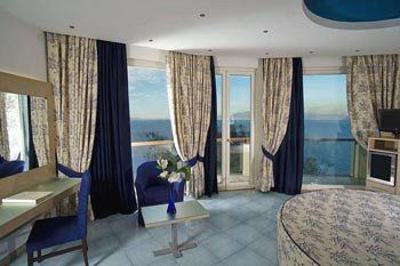 фото отеля Hotel San Michele Anacapri