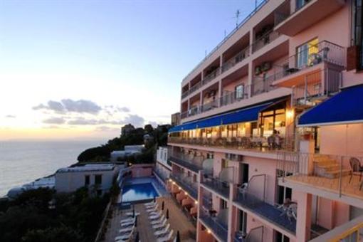 фото отеля Hotel Mary Vico Equense